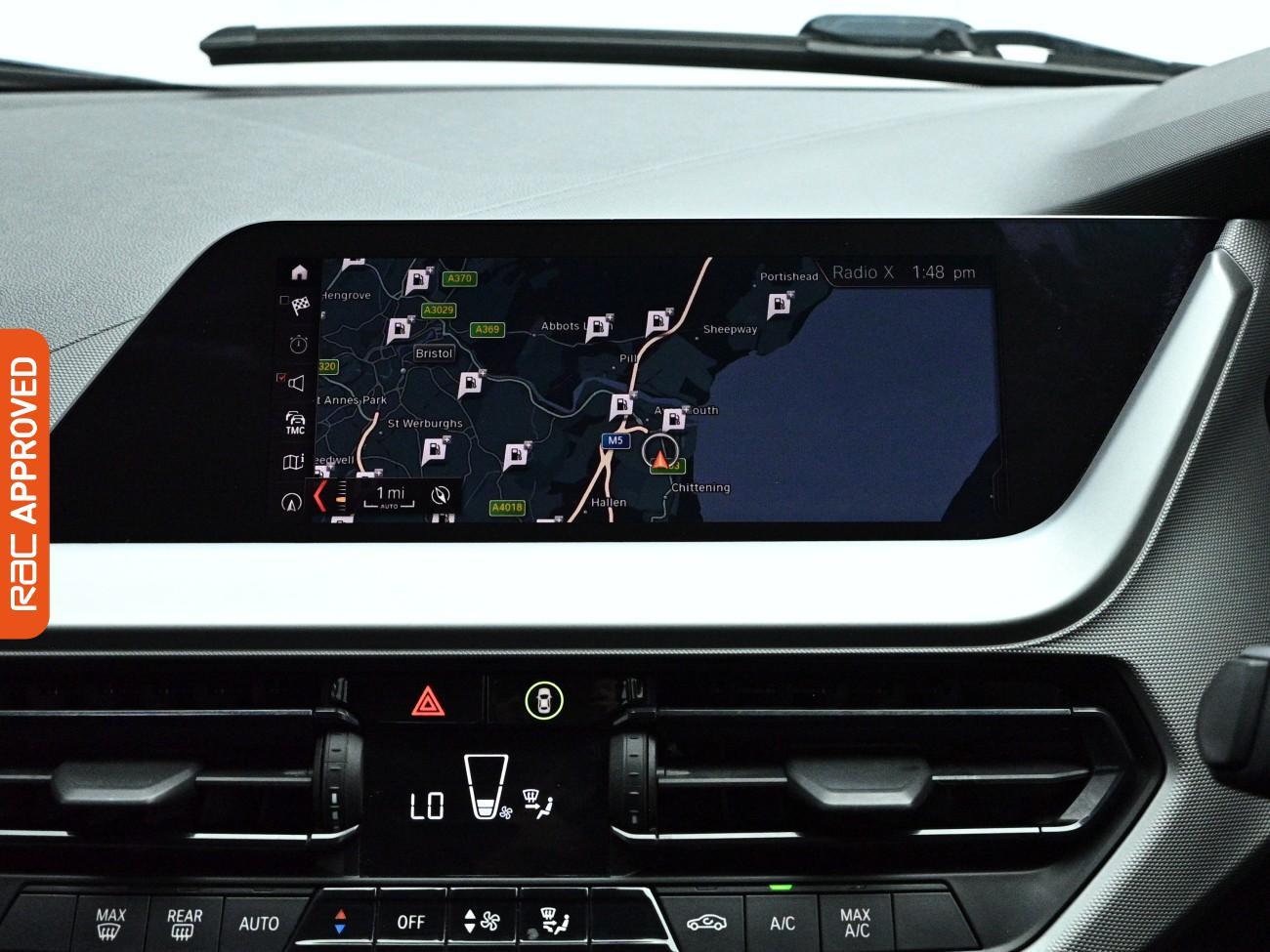 BMW 1 Series view 3