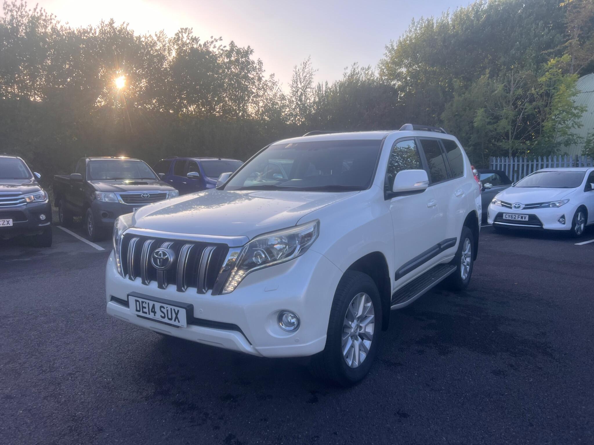 2014 Toyota Land Cruiser 3.0 D-4D Icon Auto 4WD Euro 5 5dr (7 Seats) • 43,921 miles image 3