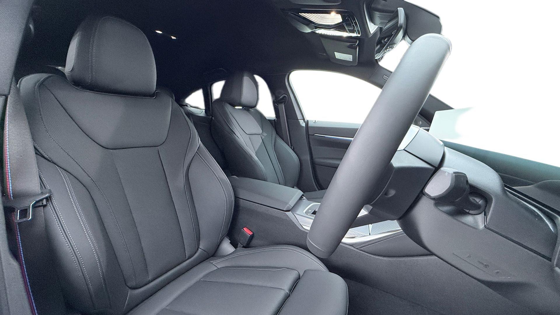 BMW i4 view 11