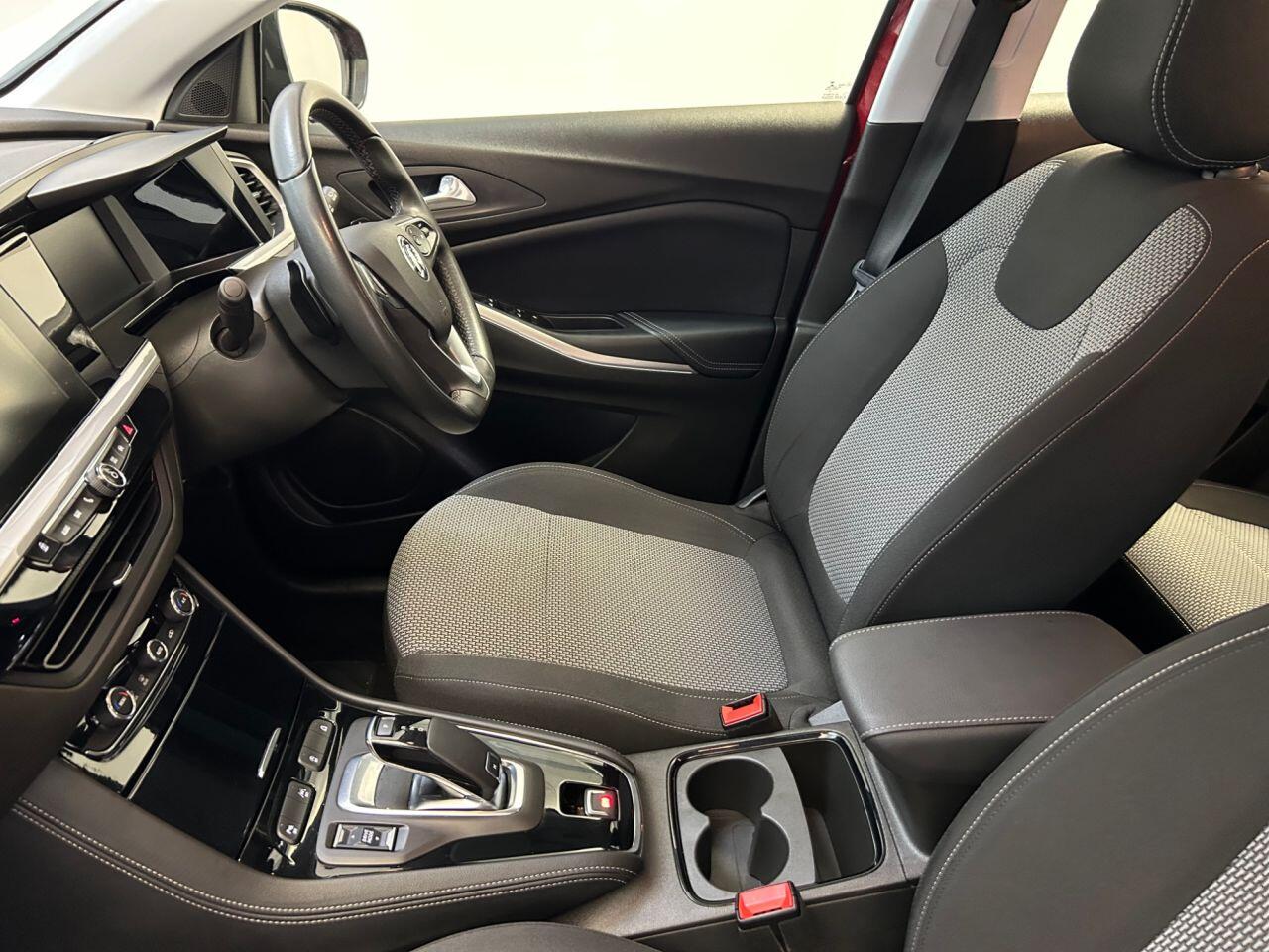 Vauxhall Grandland view 54