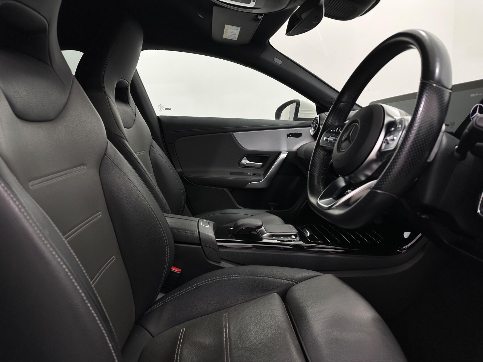 Mercedes-Benz Cla view 34