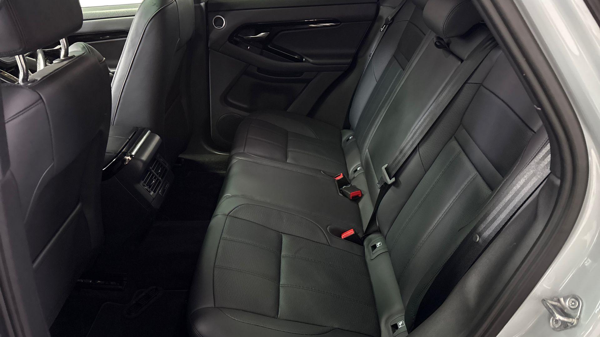 Land Rover Range Rover Evoque view 4