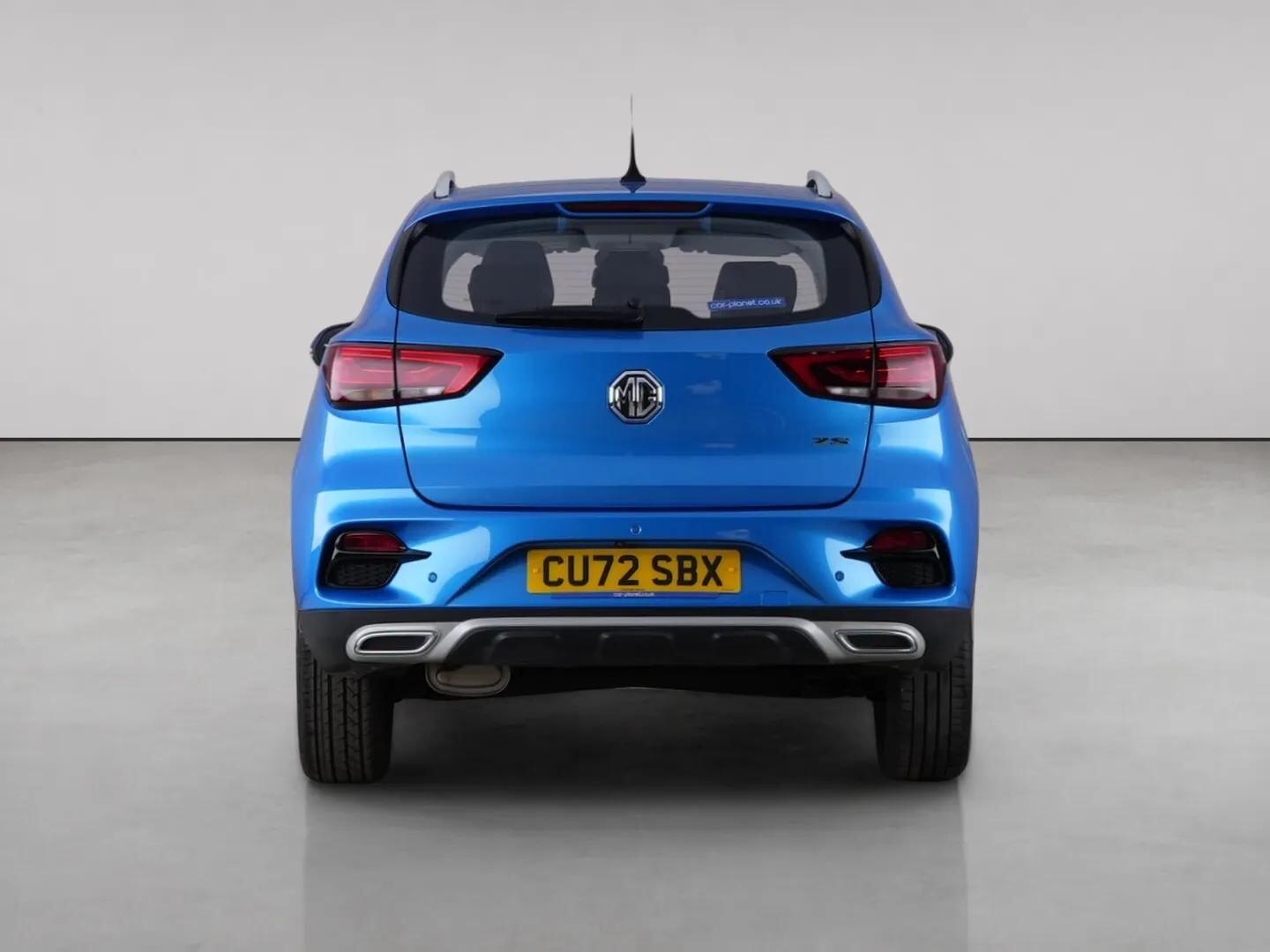 MG ZS view 7