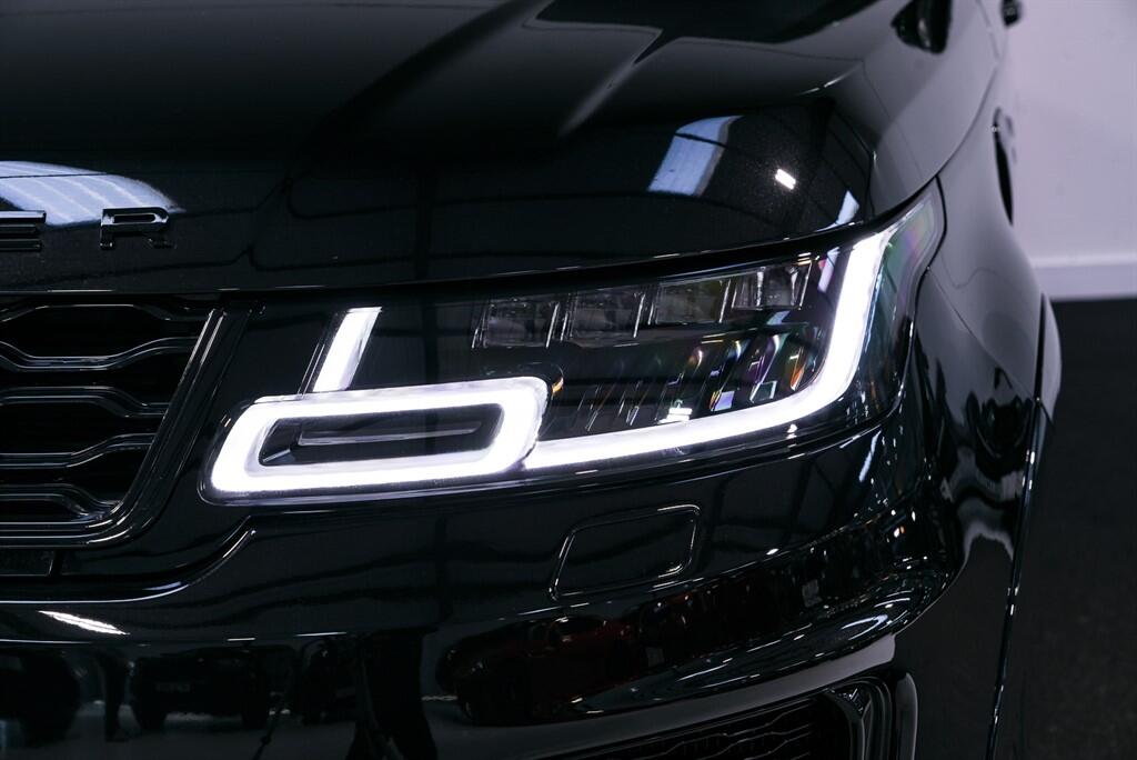 Land Rover Range Rover Sport view 11