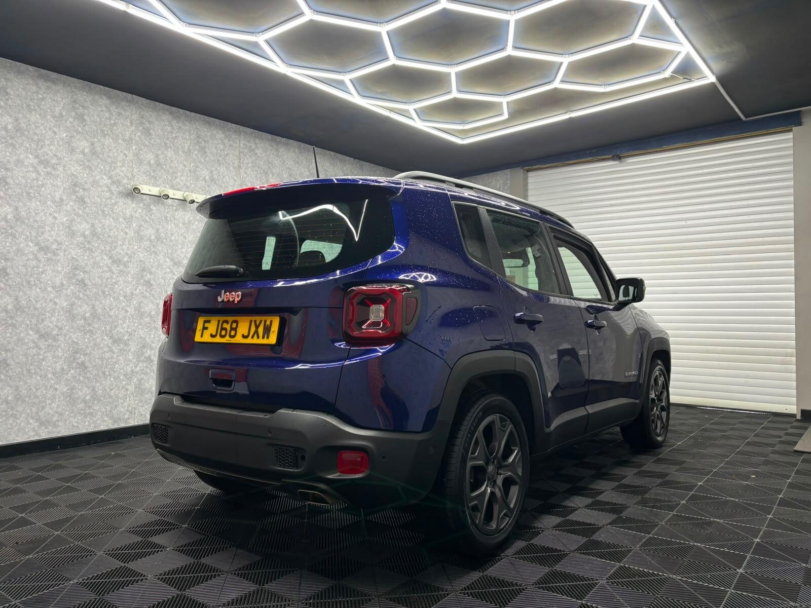 Jeep Renegade view 4