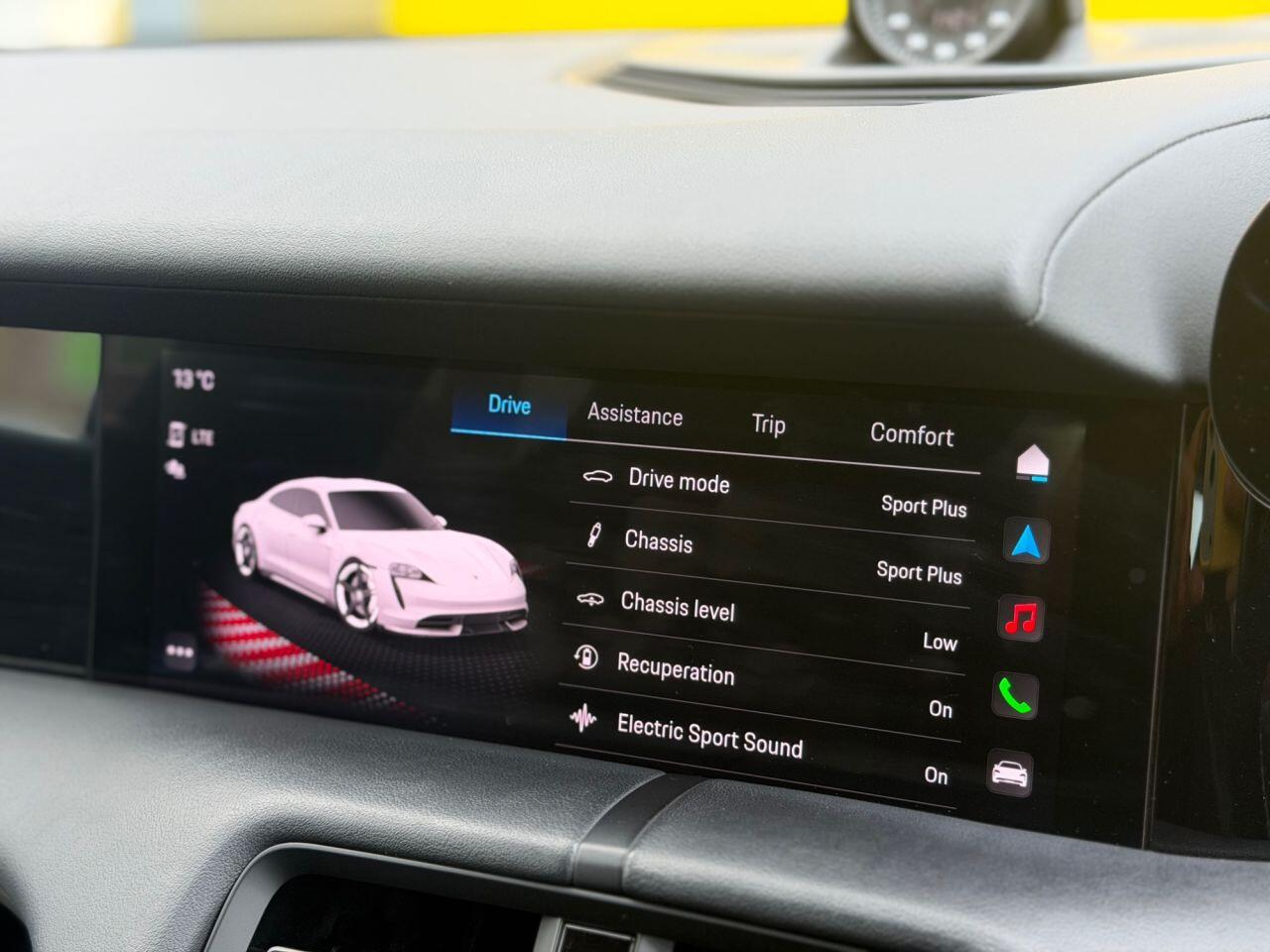 Porsche Taycan view 13