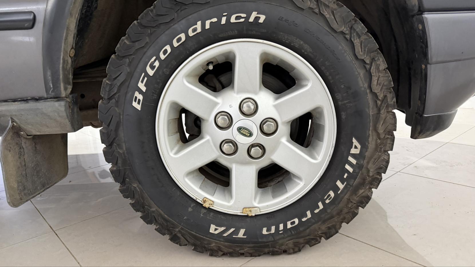 Land Rover Discovery 4 view 35