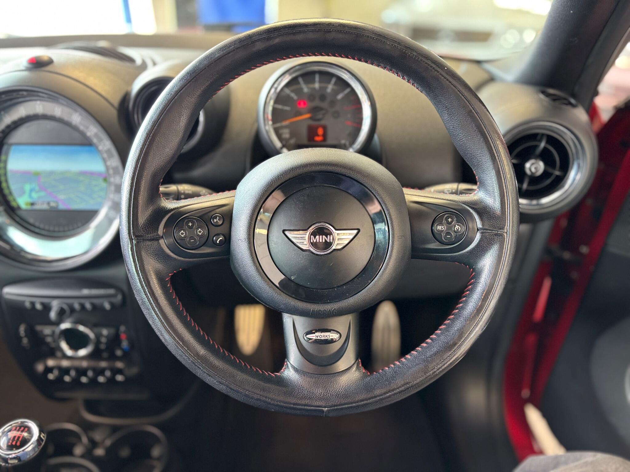 Mini Countryman view 30