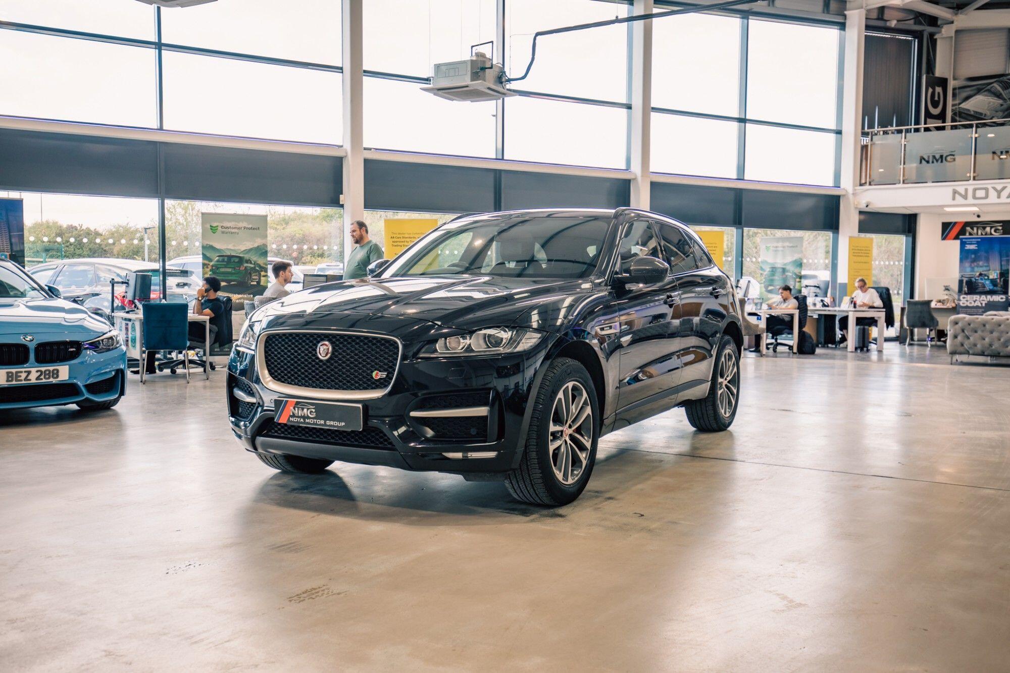 Jaguar F-Pace view 28