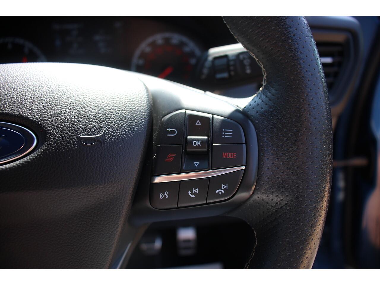 Ford Focus view 32