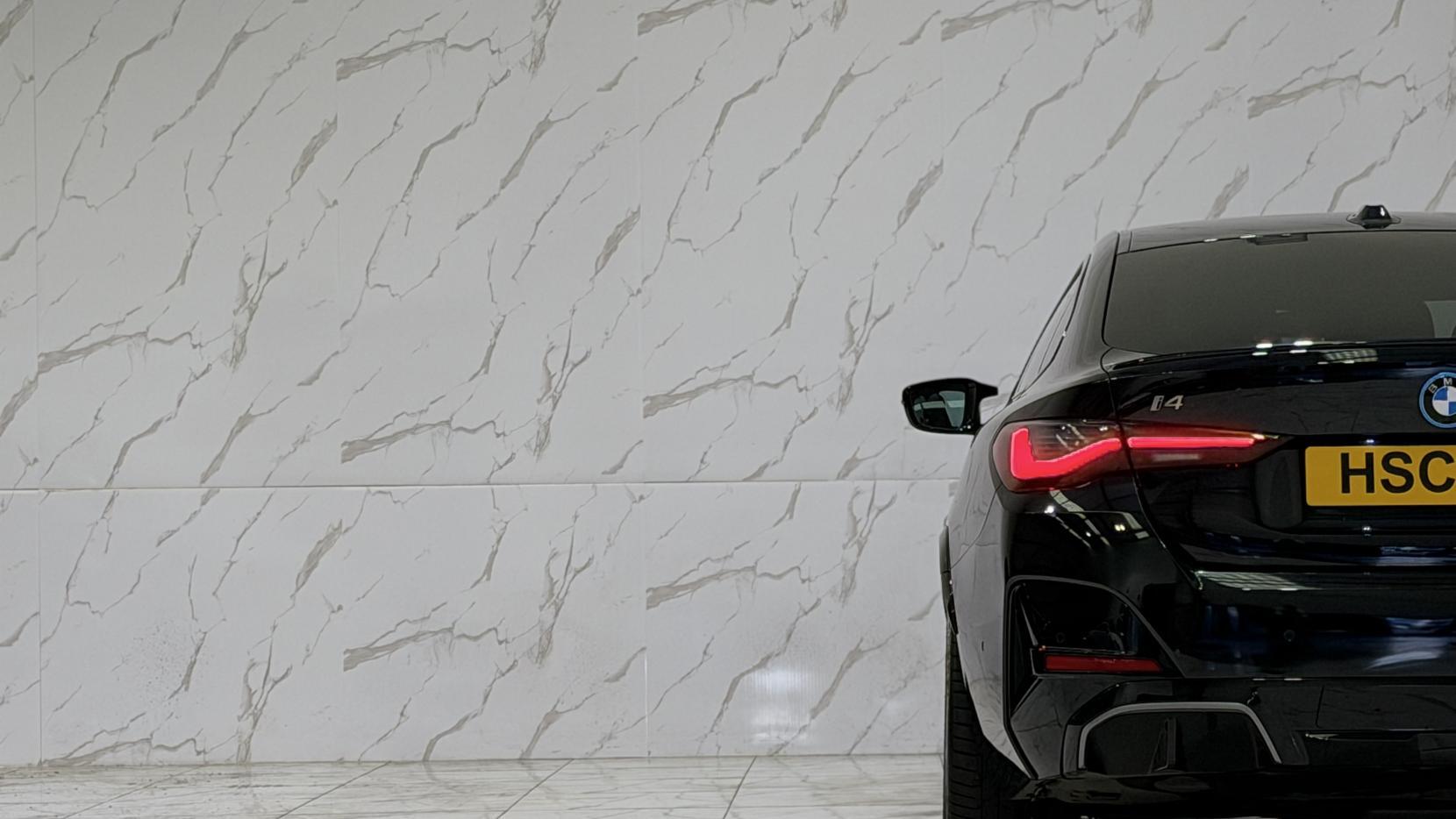 BMW I4 view 40