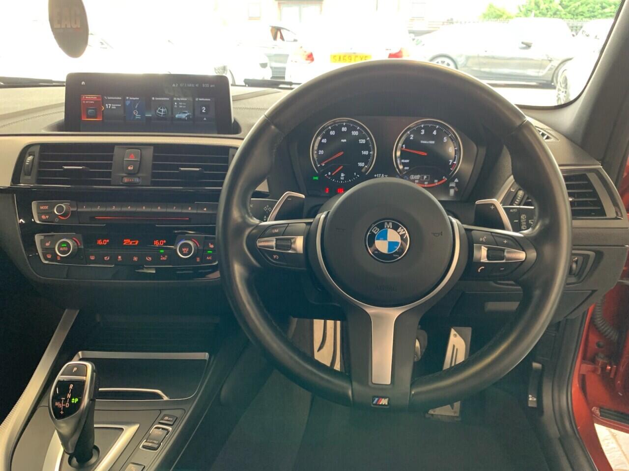BMW 1 Series view 33