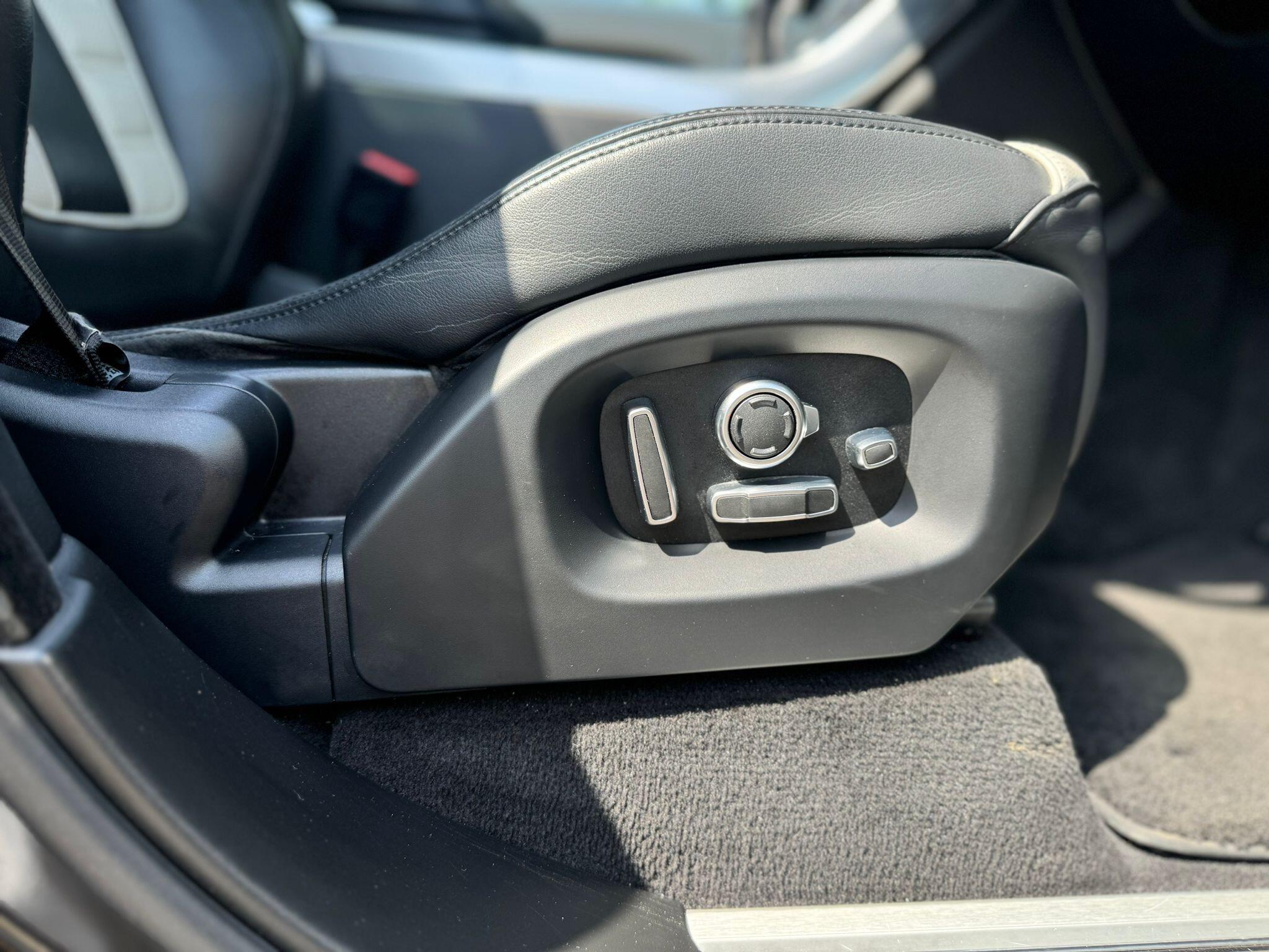 Land Rover Range Rover Sport view 42