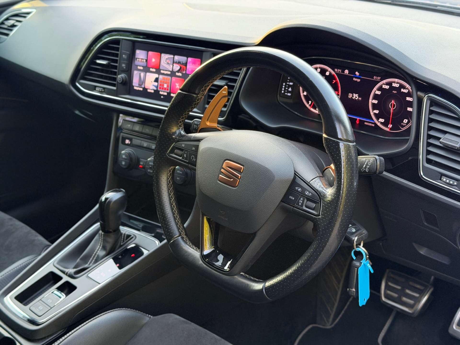 Seat Leon view 2