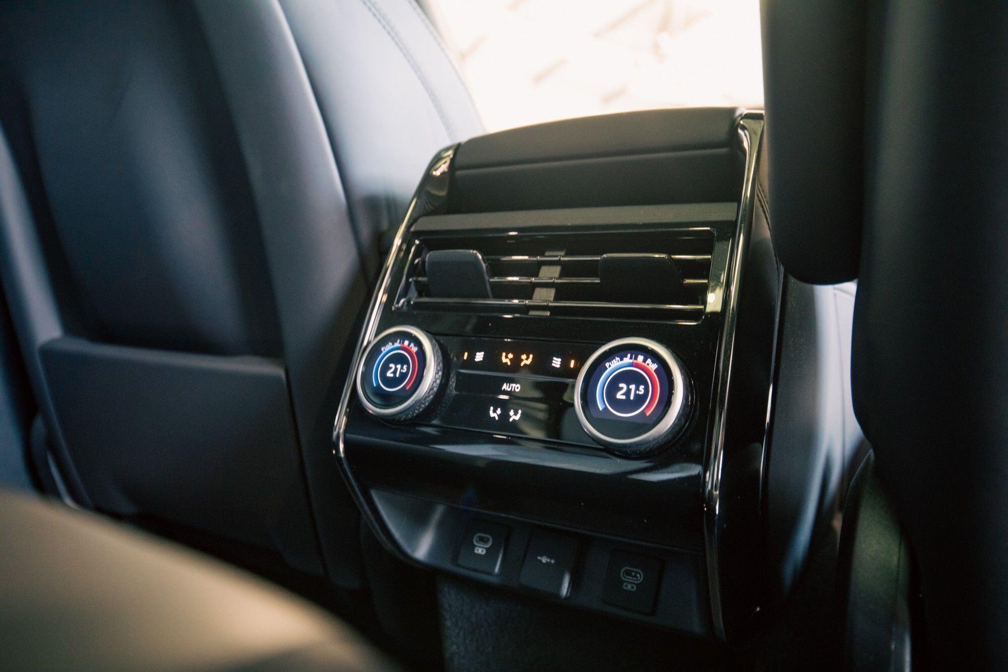 Land Rover Range Rover Sport view 15