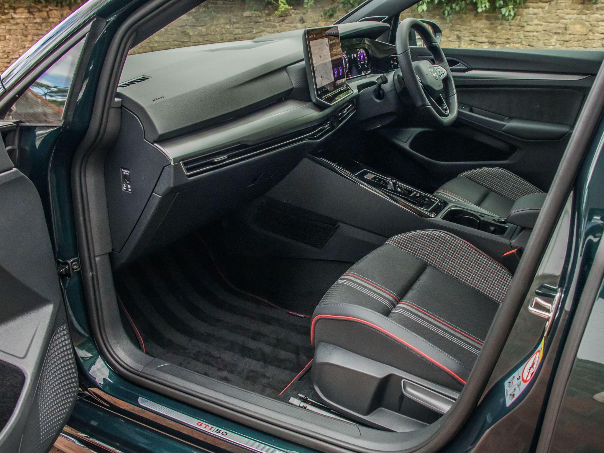 Volkswagen Golf view 21