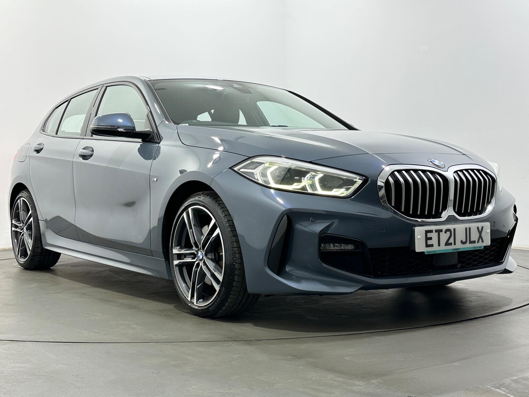 BMW 1 Series view 52