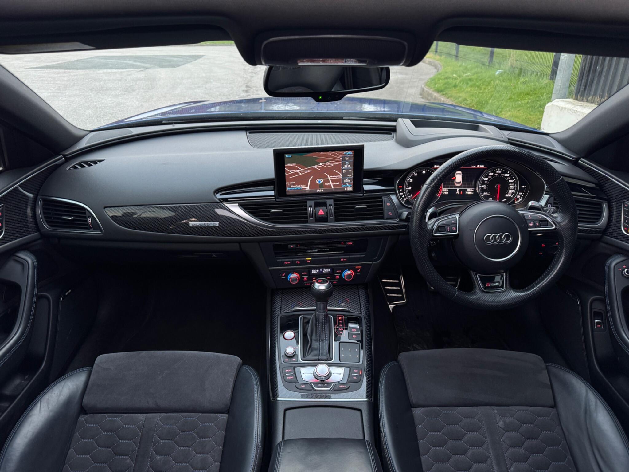 Audi RS6 view 24