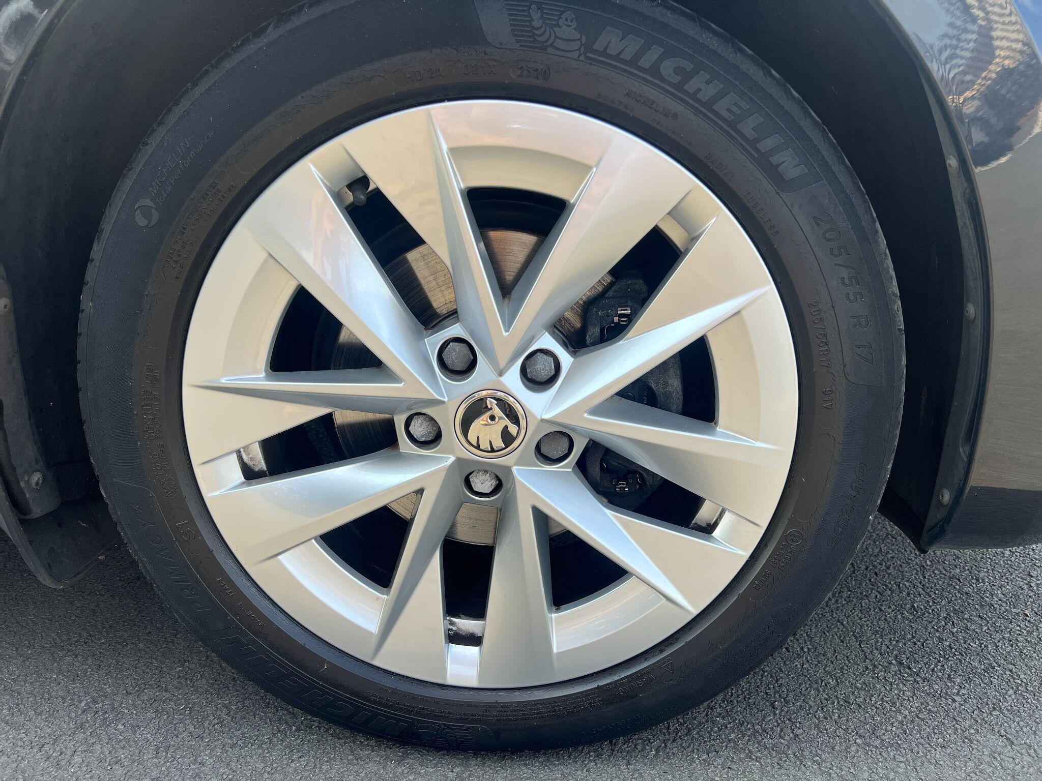 Skoda Octavia view 7