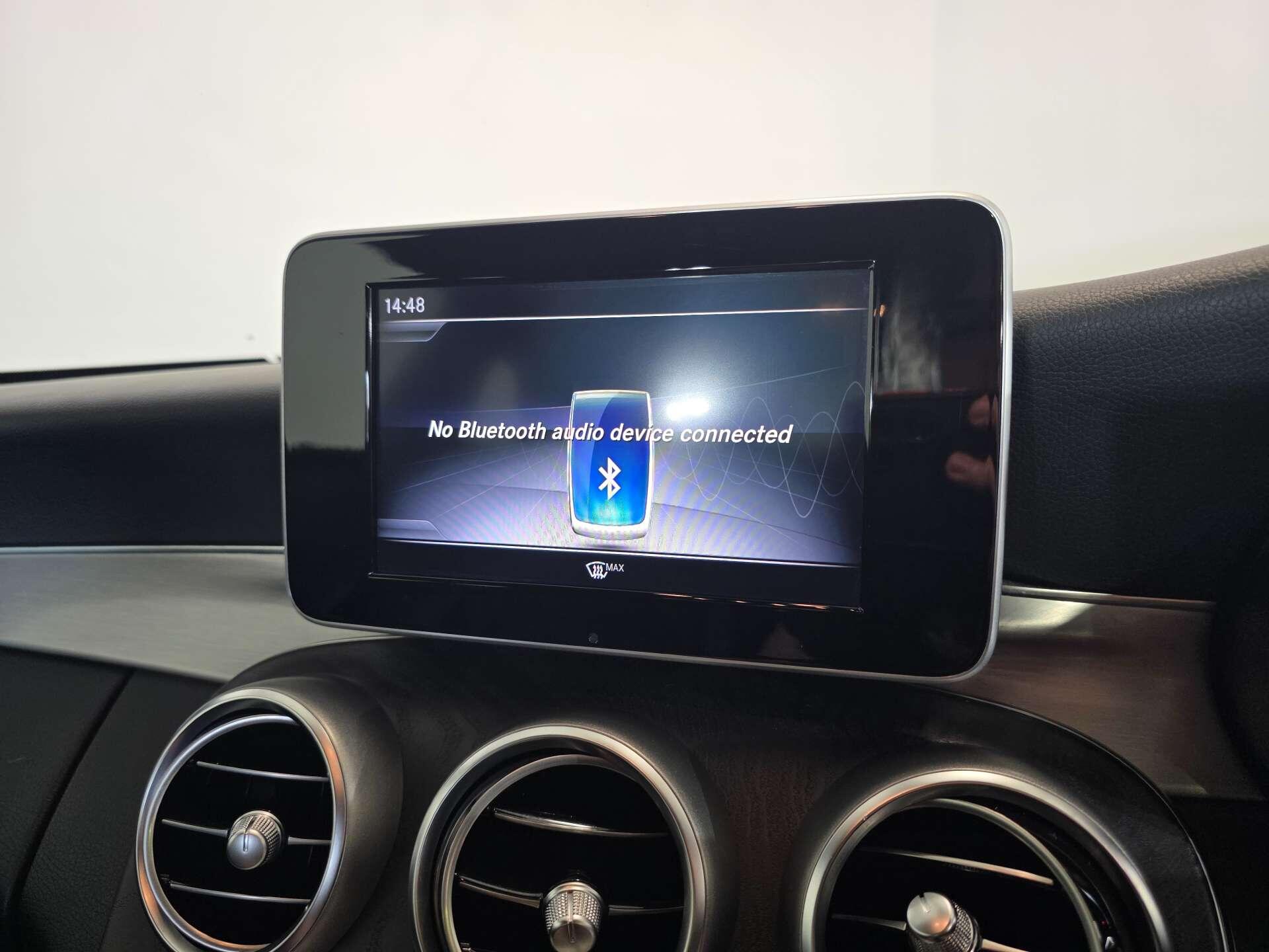 Mercedes-Benz C-Class view 29