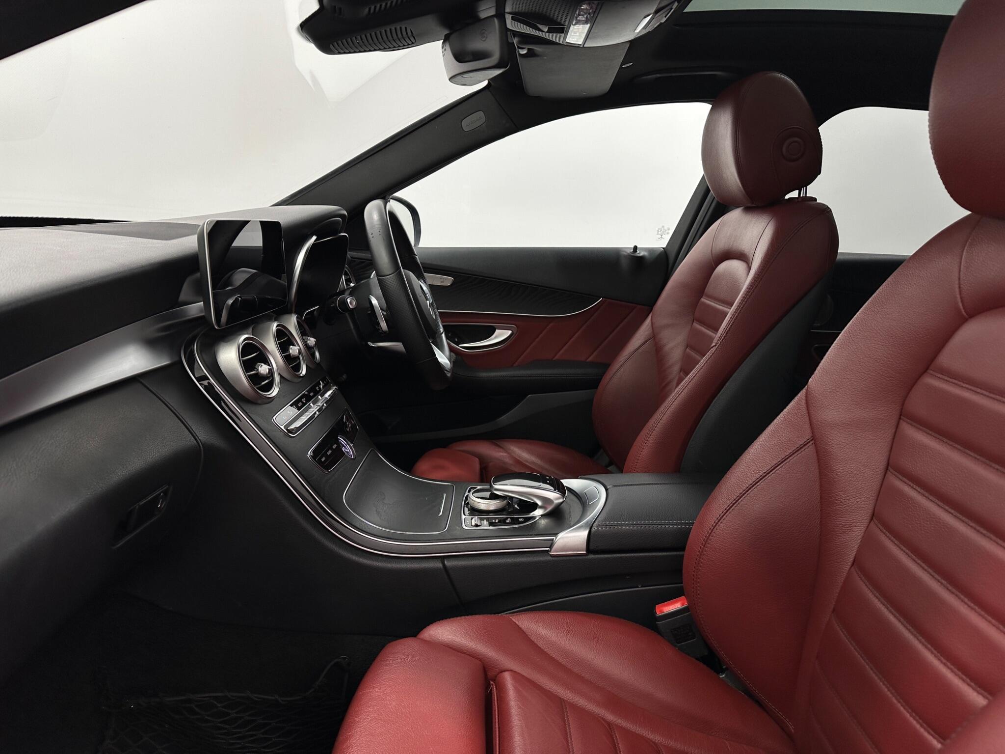 Mercedes-Benz C Class view 37