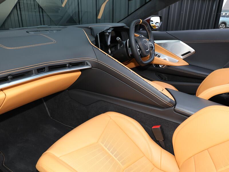 Chevrolet Corvette view 3
