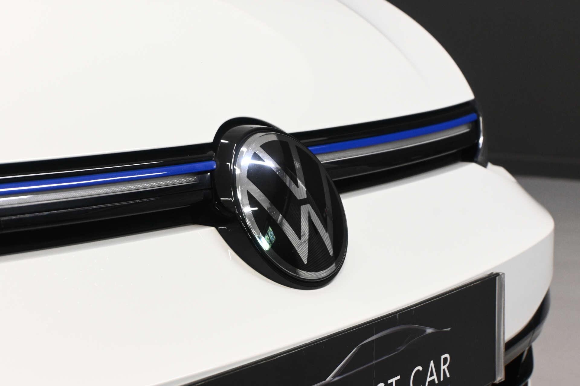 Volkswagen Golf view 52