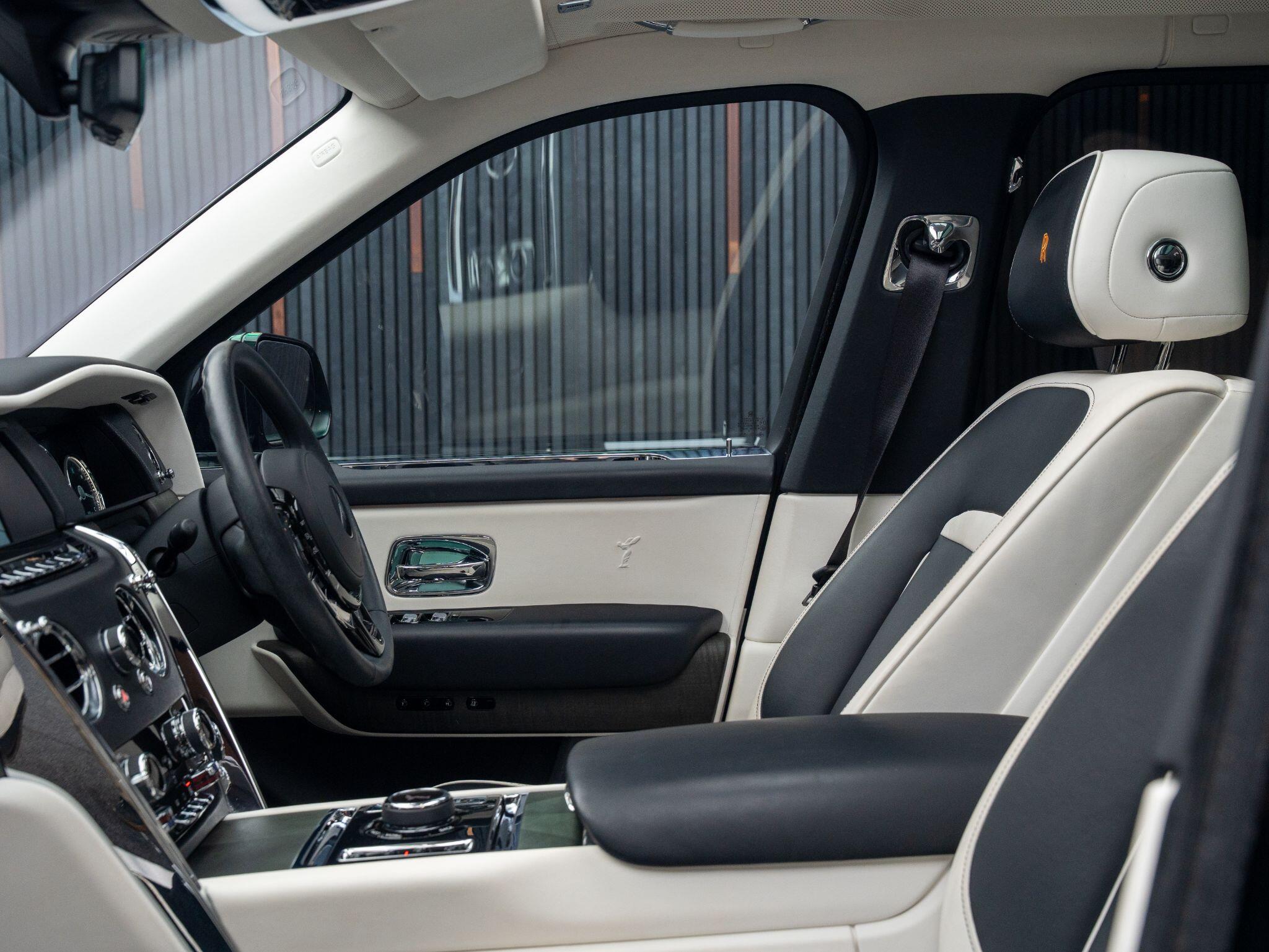 Rolls-Royce Cullinan view 42