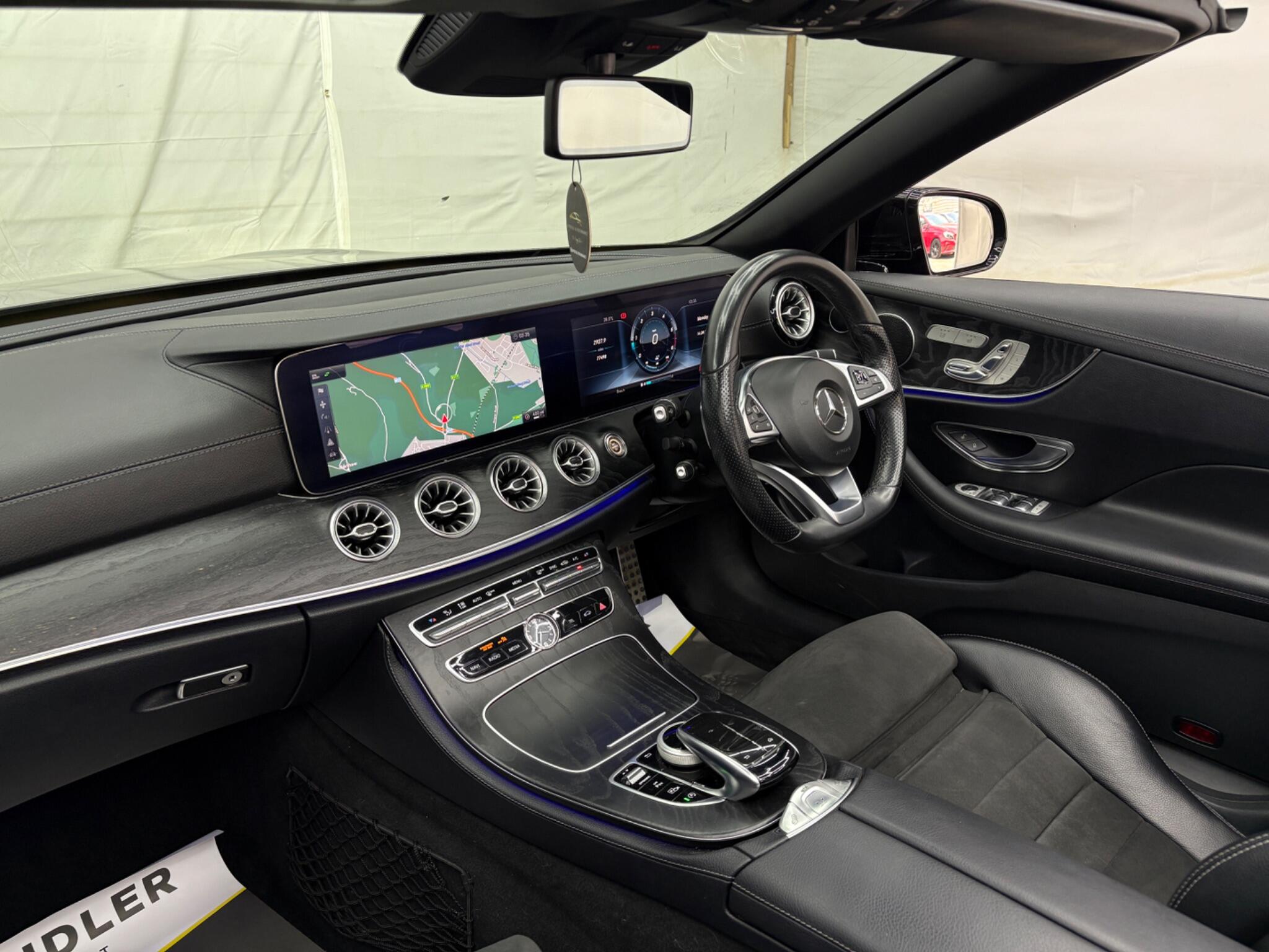 Mercedes-Benz E-Class view 18