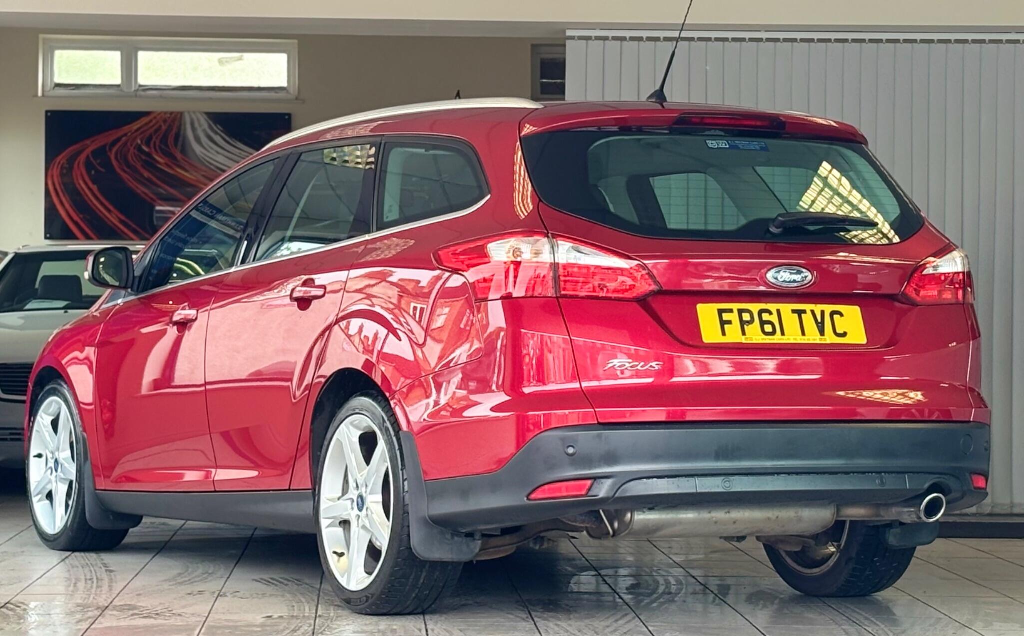 Ford Focus view 4