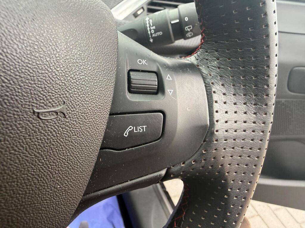 Peugeot 2008 view 24