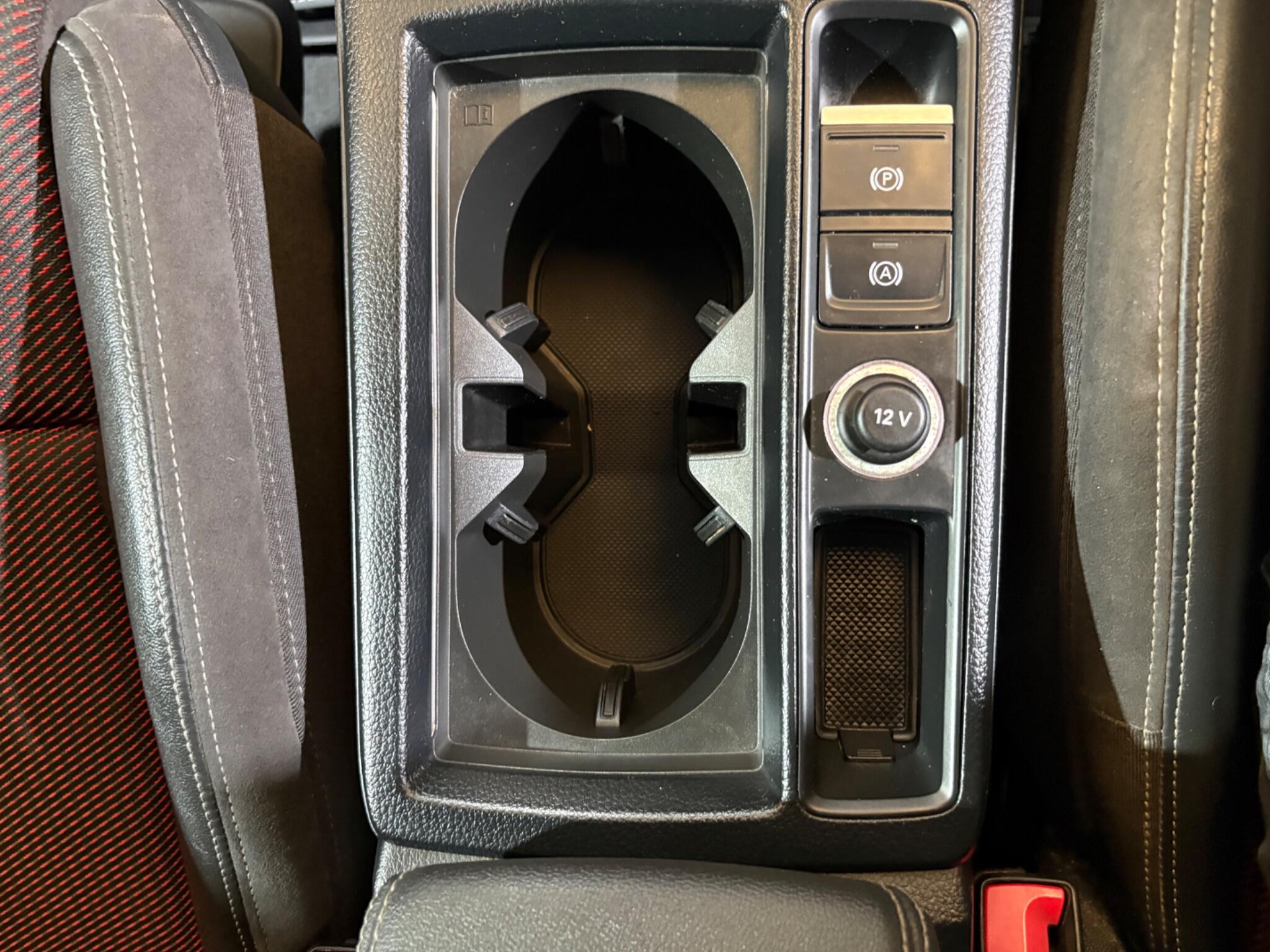 Audi Q3 view 17