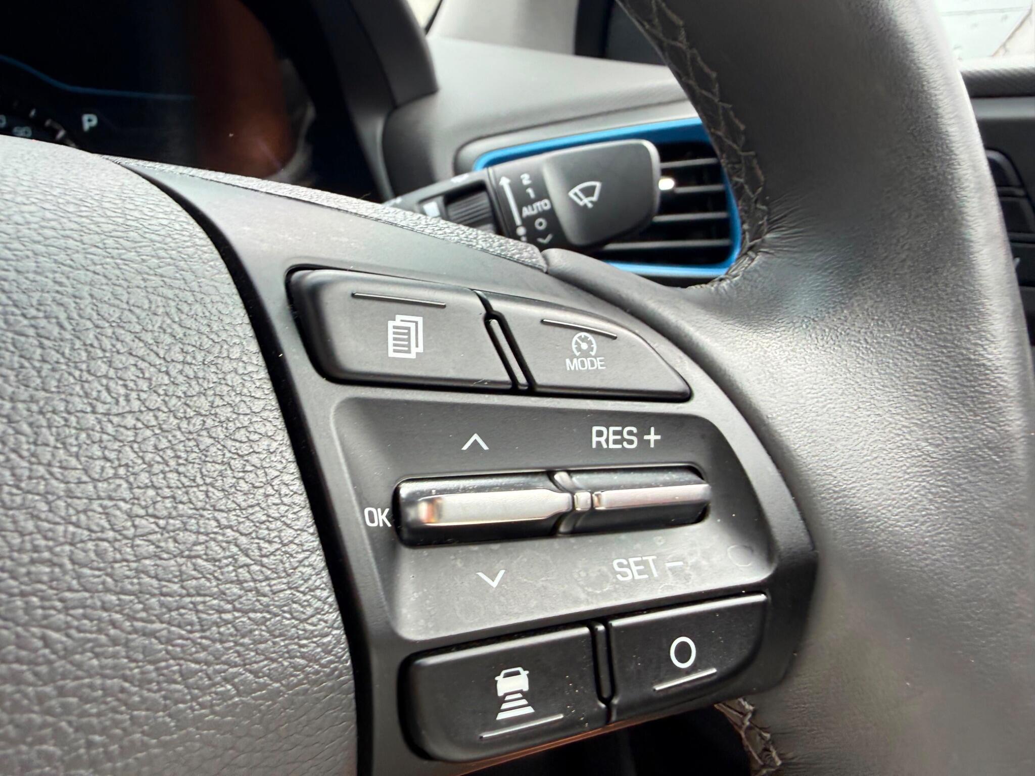Hyundai Ioniq view 15
