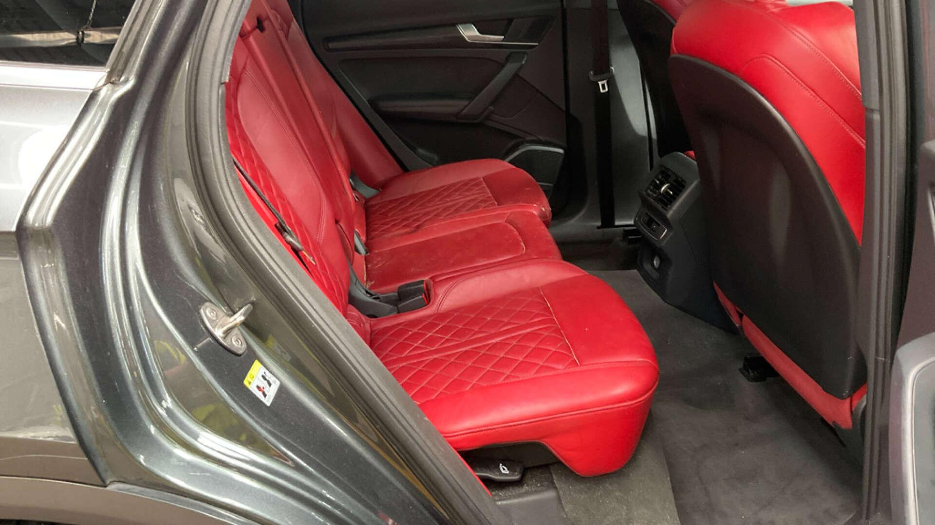 Audi SQ5 view 11