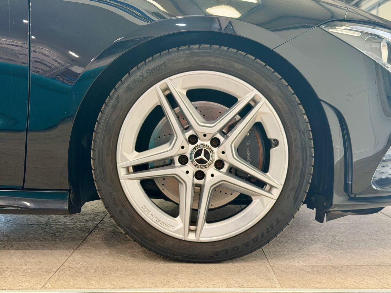 Mercedes-Benz Cla view 26