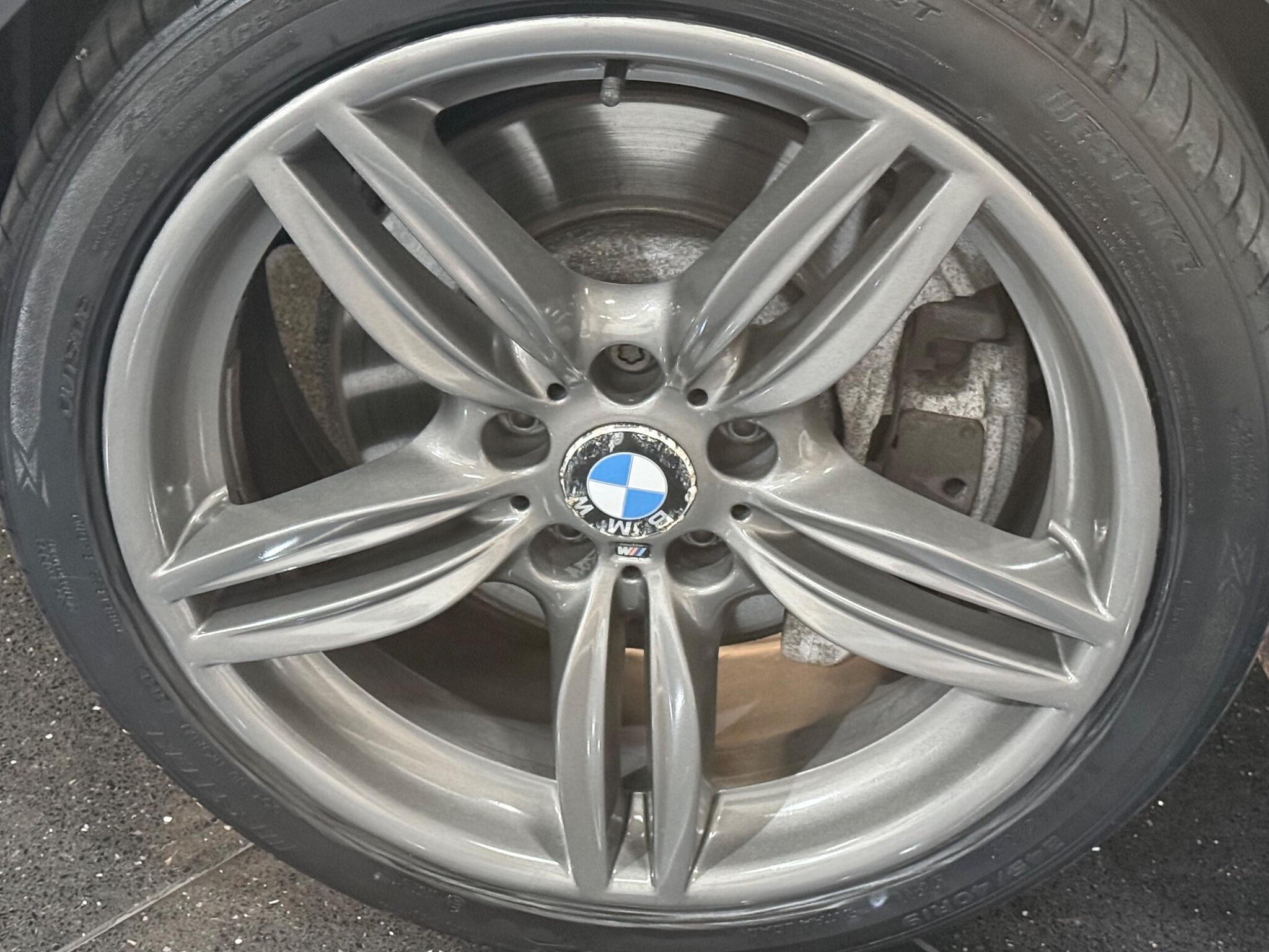 BMW 5 Series view 61