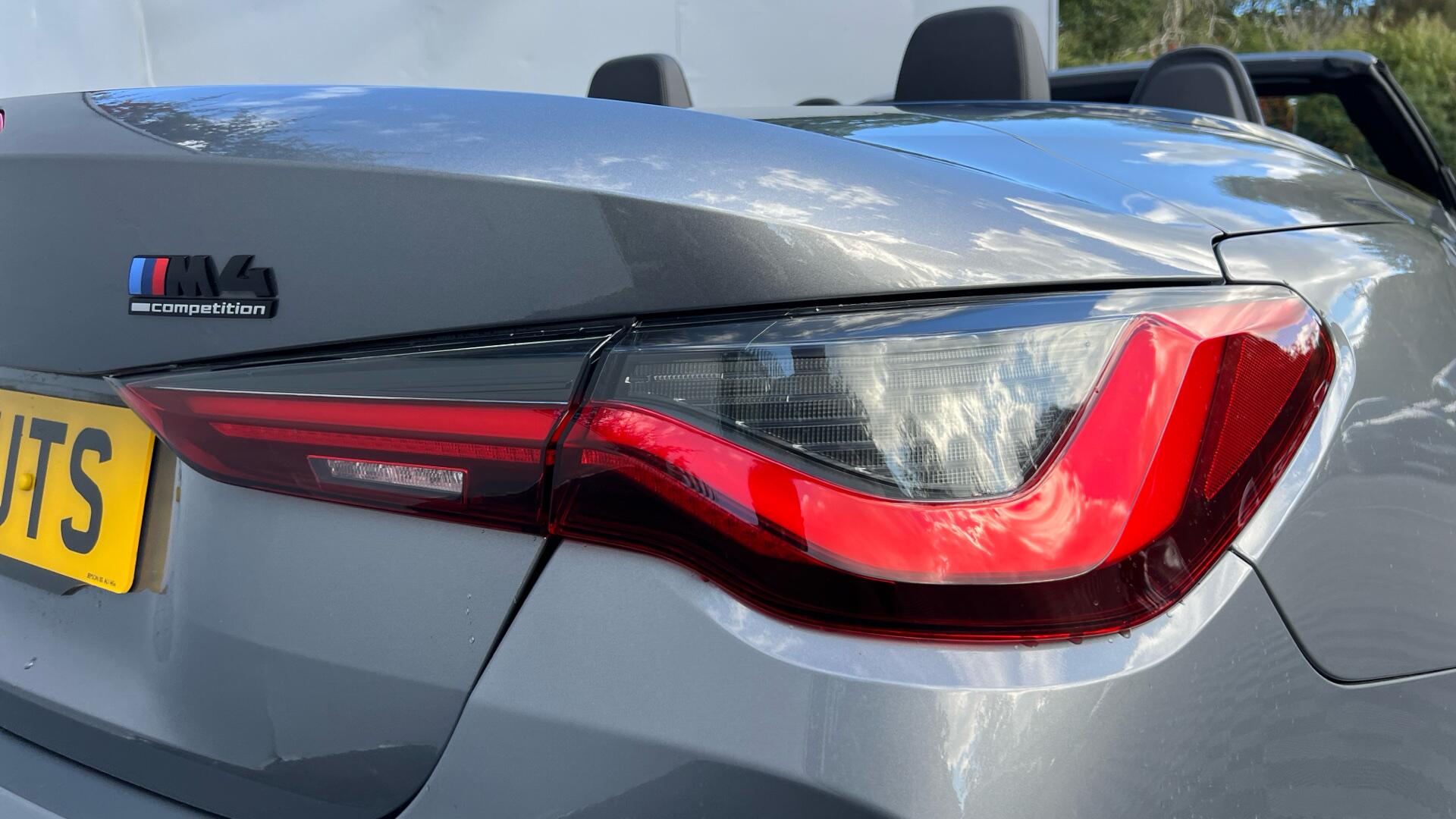 BMW M4 view 22