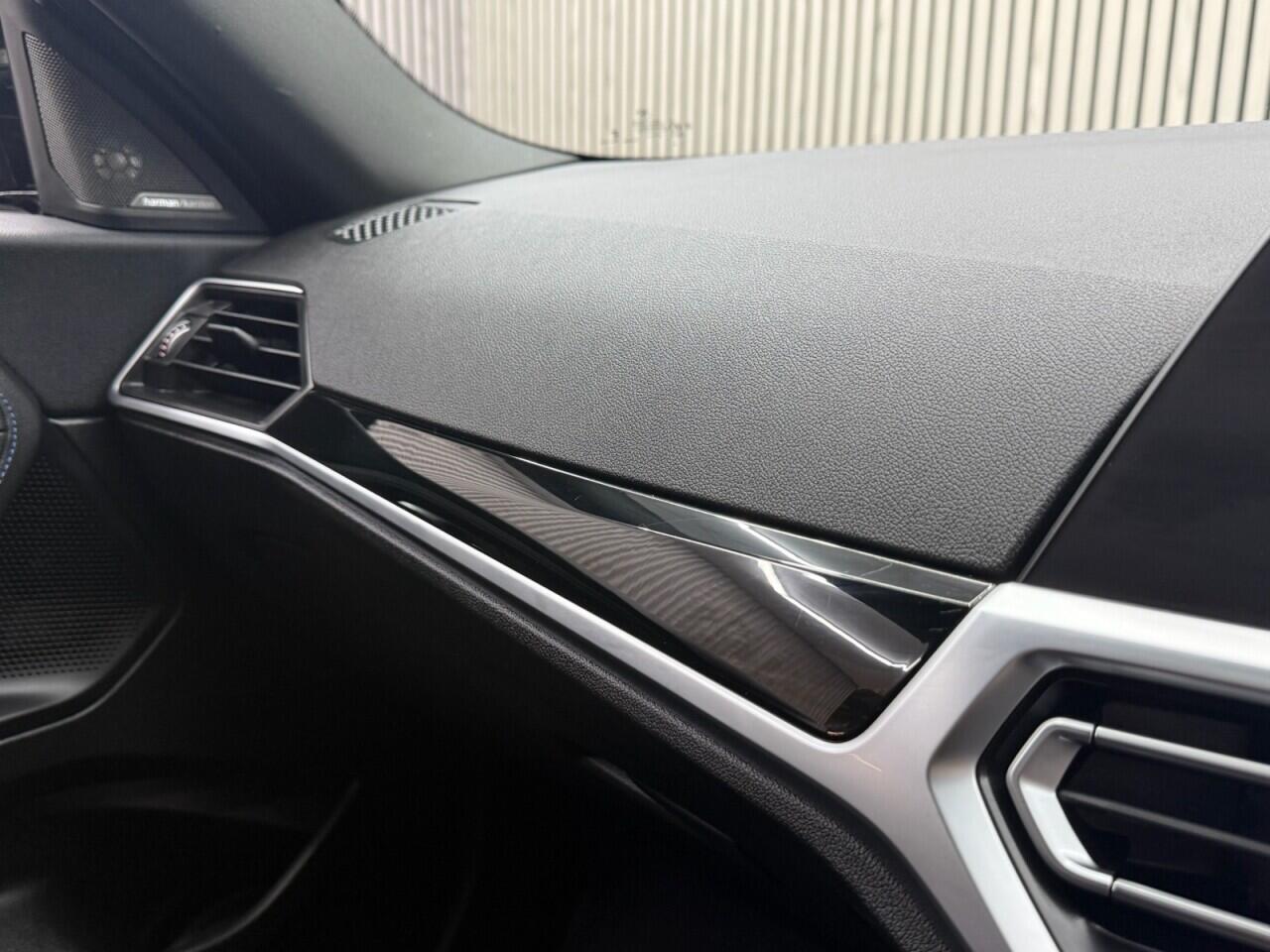 BMW 2 Series view 25