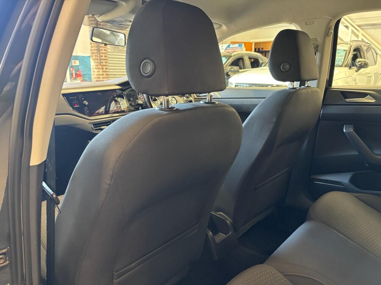 Volkswagen Polo view 22