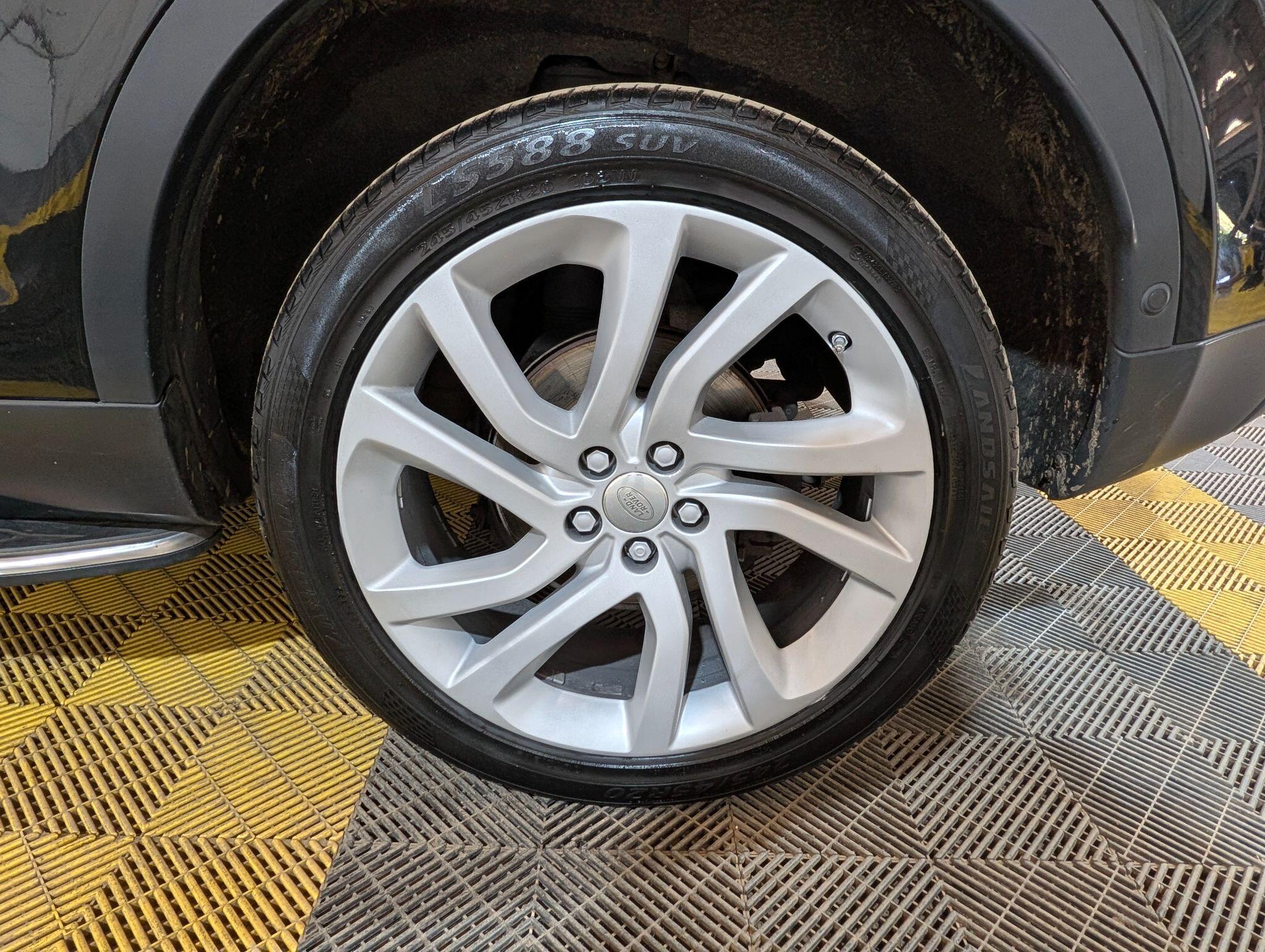 Land Rover Discovery Sport view 49