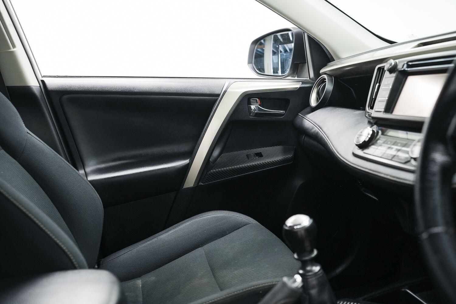 Toyota Rav4 view 19