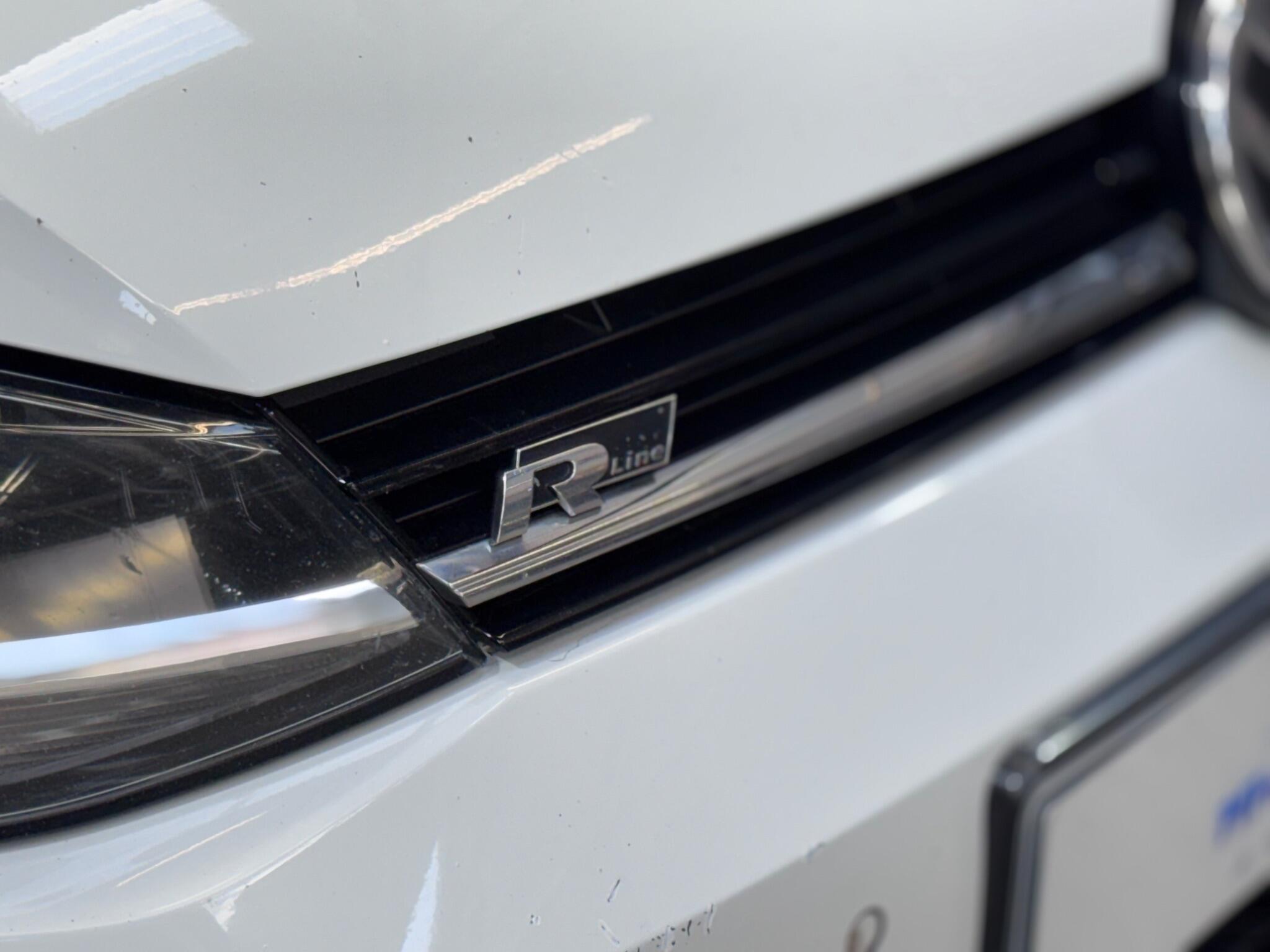 Volkswagen Golf view 16