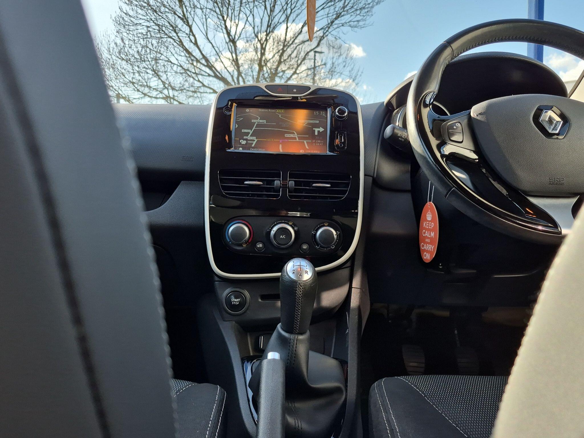 Renault Clio 48