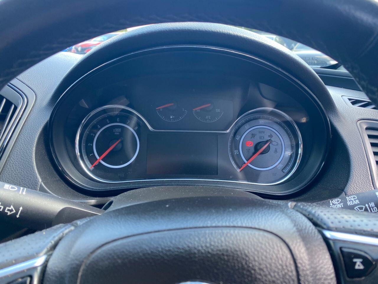 Vauxhall Insignia view 19