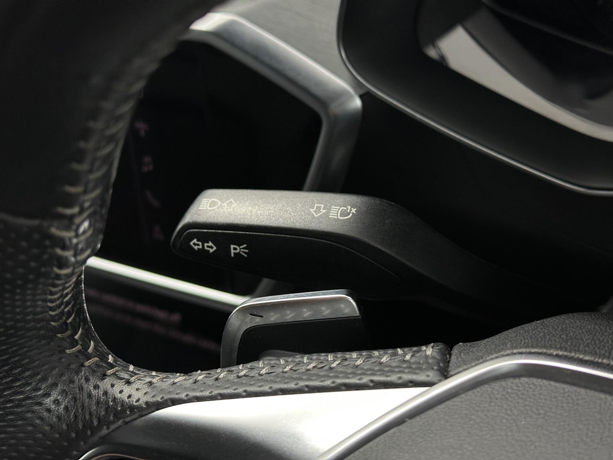 Audi A6 view 14