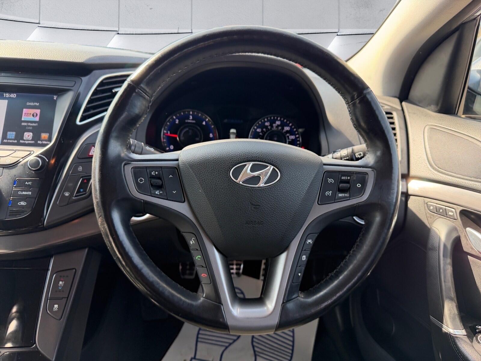 Hyundai I40 view 13