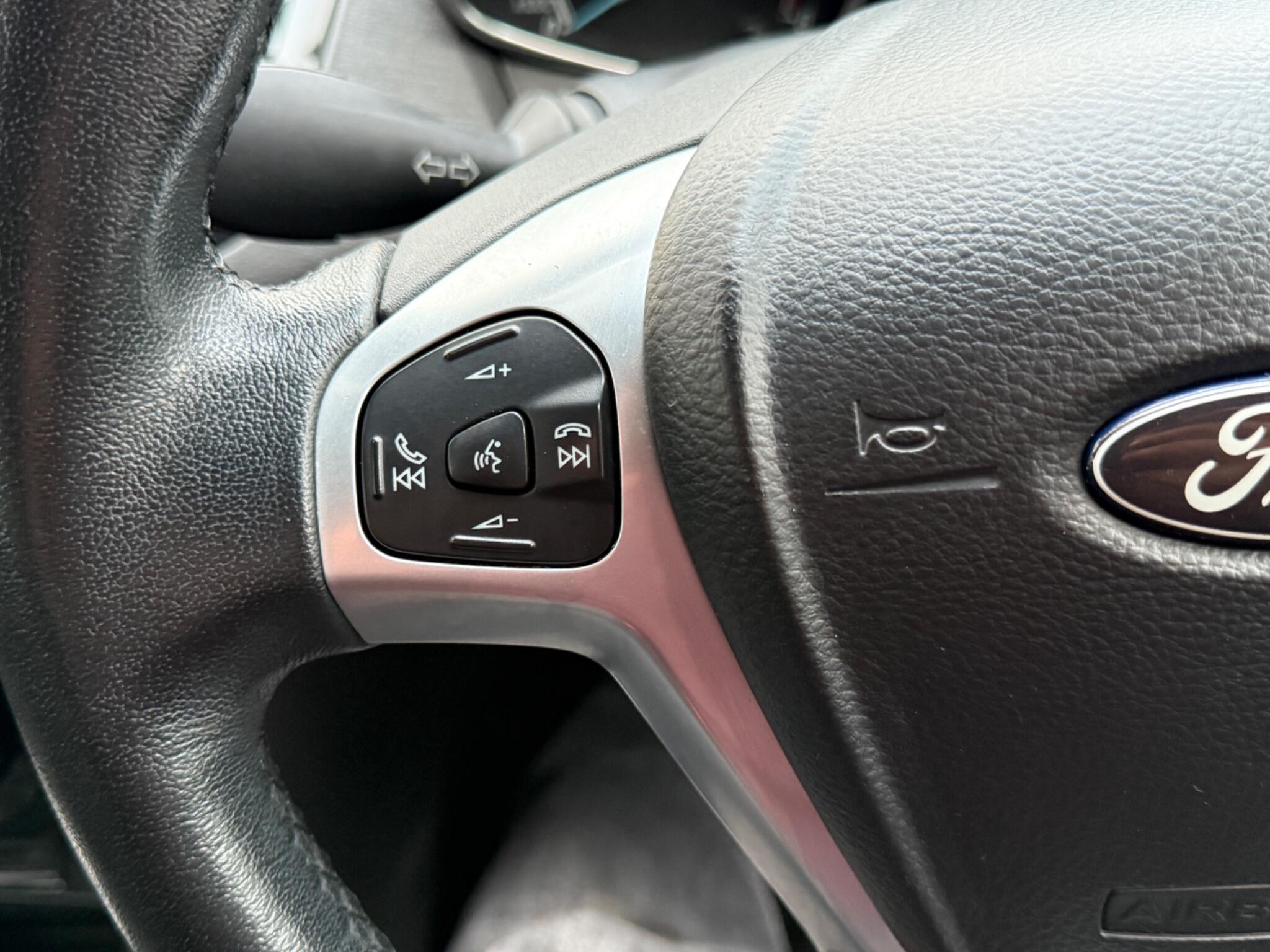 Ford Fiesta - Image 65