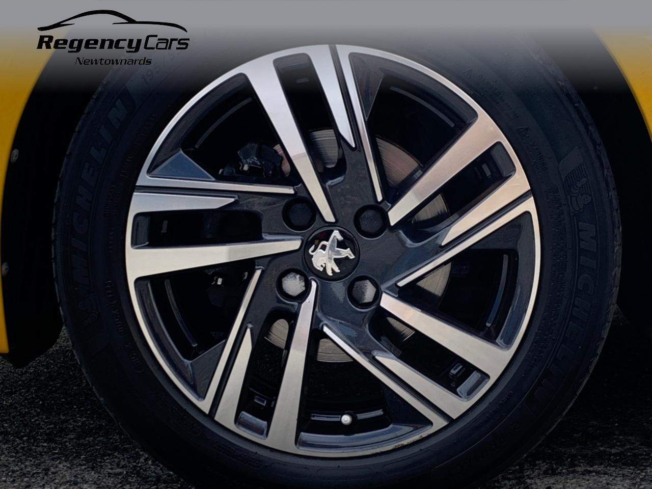 Peugeot 208 view 29