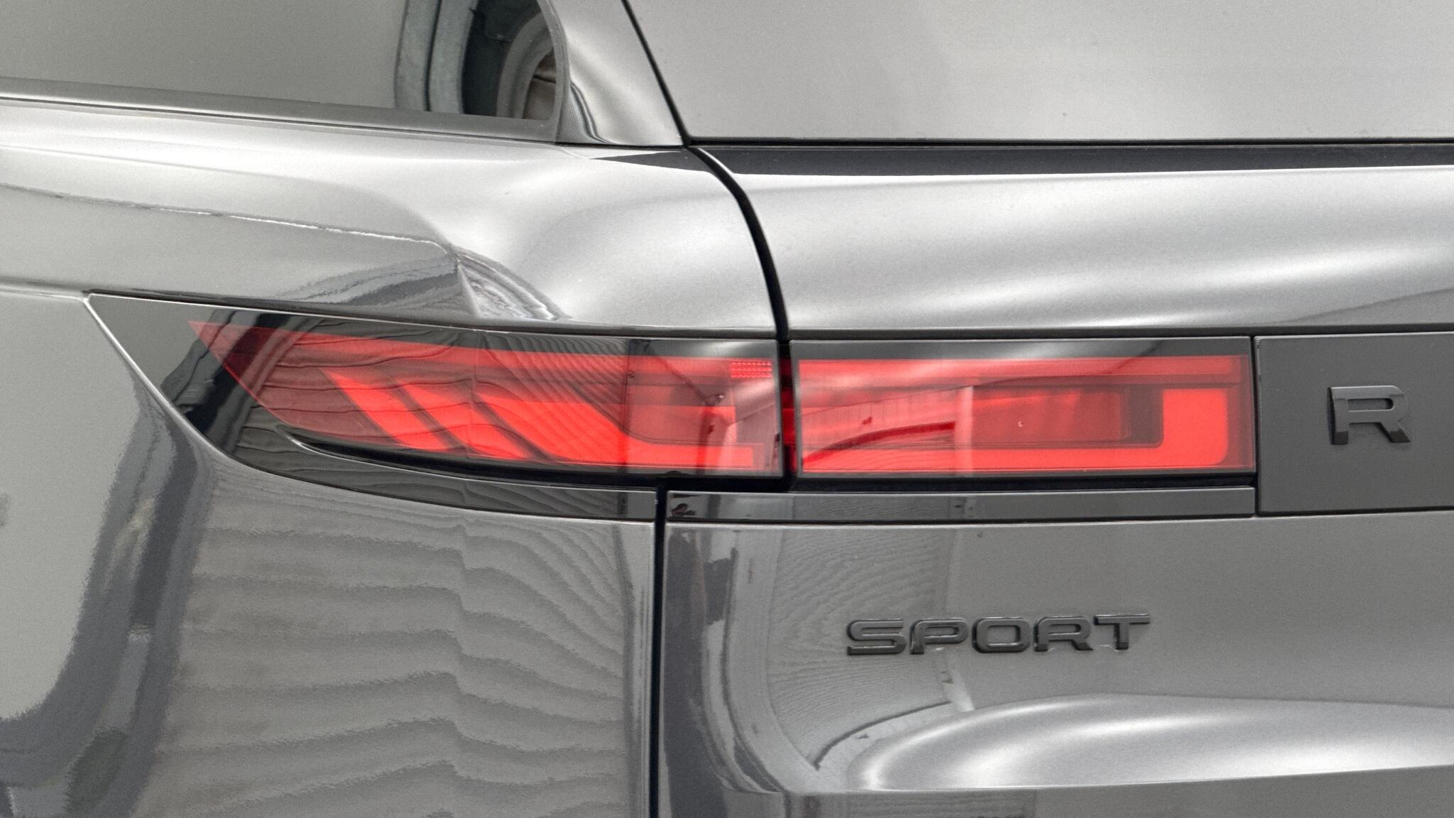 Land Rover Range Rover Sport view 19