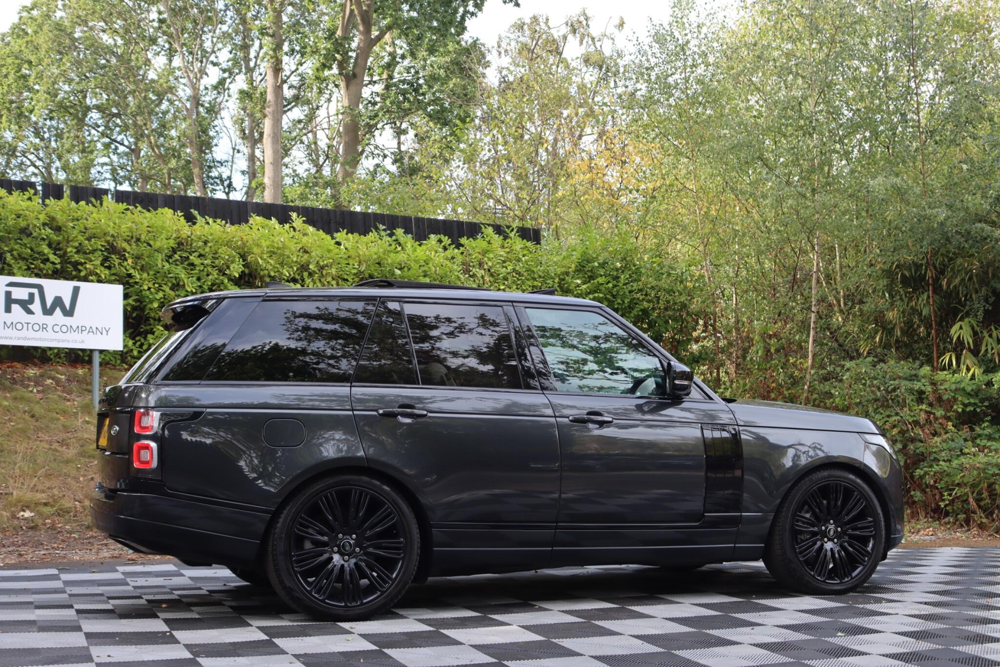 Land Rover Range Rover view 36